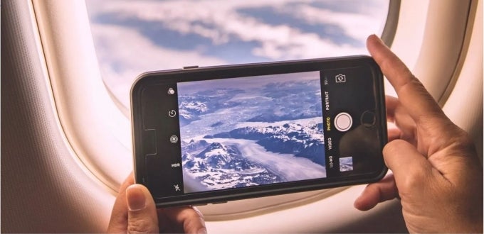 Taking a picture out an airplane window